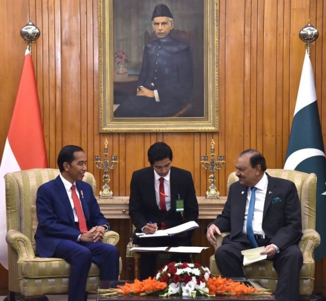 Jokowi Bahas Dukungan untuk Palestina dengan PM Pakistan