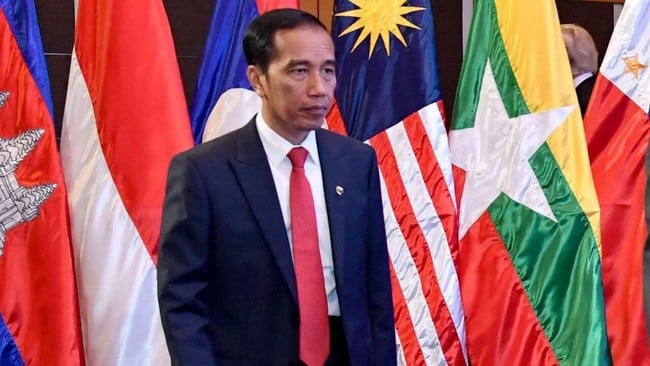 Jokowi Minta Produsen Mobil Sukseskan B30