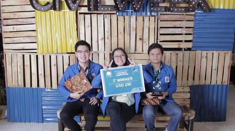Bukan Semen, Beton Bikinan ITS Ini Berbahan Limbah Kelapa Sawit
