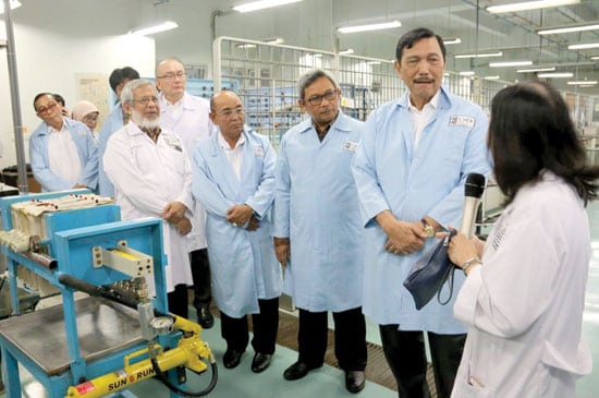 LBP Tinjau Reaktor Biofuel dan Sawit ITB