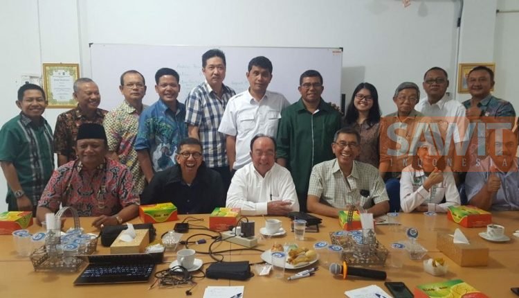 Andalas Forum GAPKI Se-Sumatera Membangun Industri Sawit Berkelanjutan Di Tengah Isu Lingkungan Global