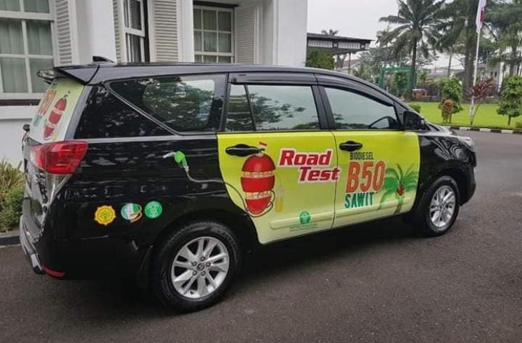 Mobil Diesel Aman "Minum" Bahan Bakar B50