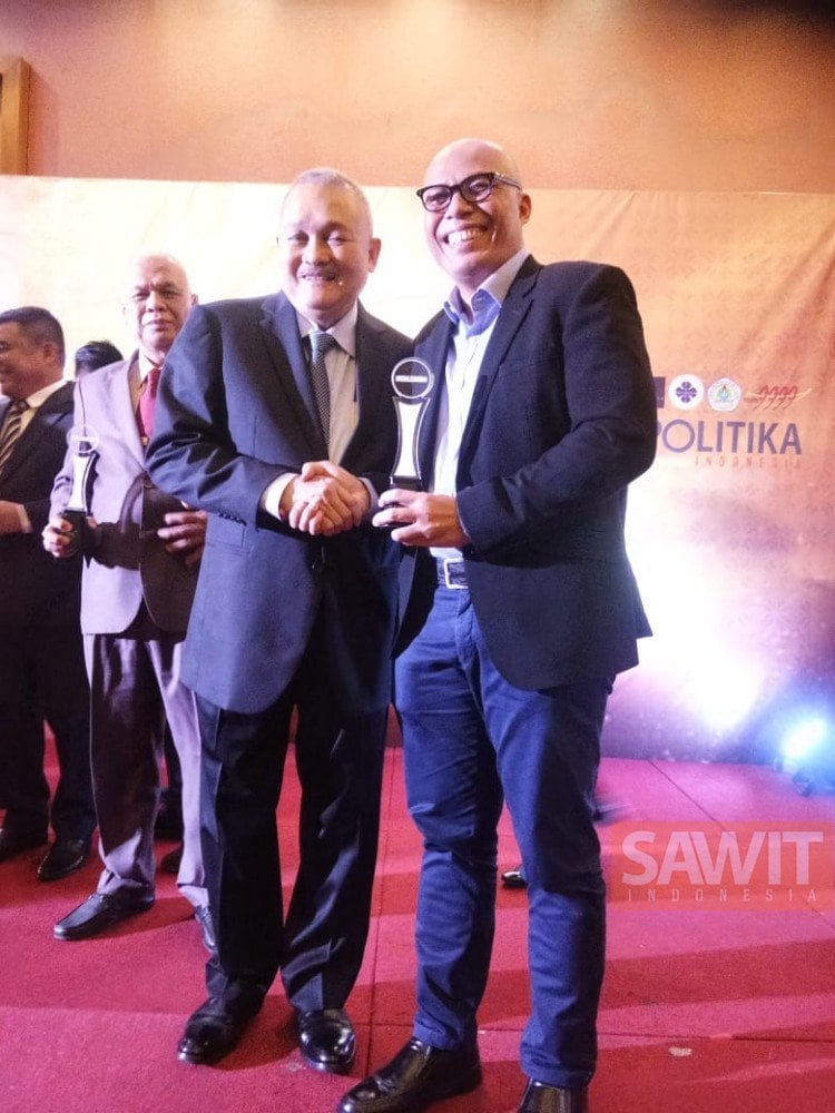 Sumarjono Saragih Raih Penghargaan Lintas Politika Award 2019