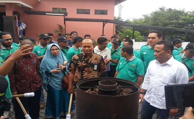 Samade Dorong Pembuatan Arang Briket Dari Tankos Sawit Sebagai Alternatif Pendapatan