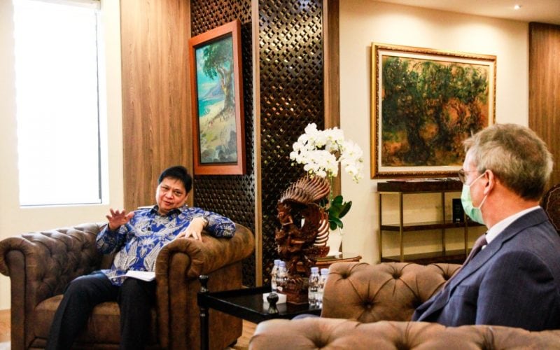 Menko Airlangga Minta Dukungan Eropa Hadapi Kampanye Negatif Sawit