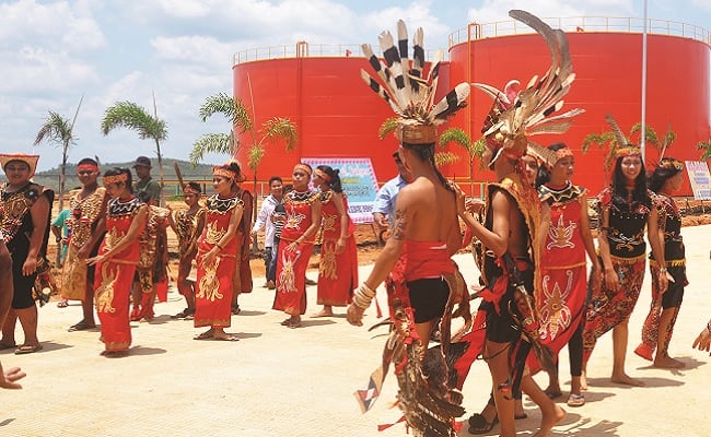 Sektor Sawit Menjaga Kearifan Lokal