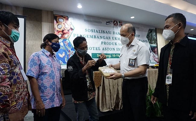 Perajin Batik di Semarang Diajak Beralih Menggunakan Malam Berbahan Minyak Sawit