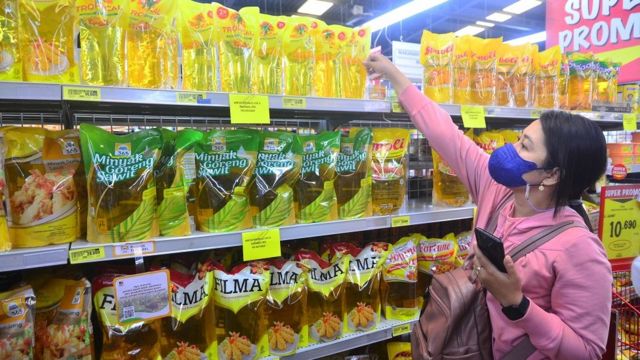 Harga minyak goreng sudah murah tapi stok terus habis, apa yang sebenarnya terjadi?