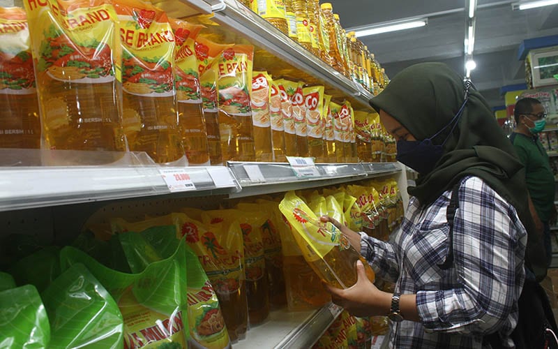 Produksi Minyak Goreng Mandek, GIMNI: Bahan Baku Mahal